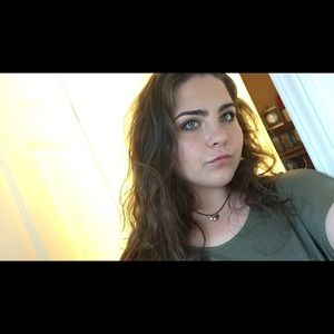 Meet your Posher, Harmony